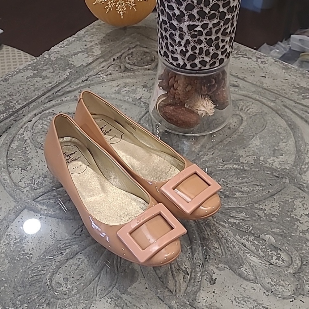 ROGER VIVIER PARIS GOMETTE WOMEN'S PATENT LEATHER NUDE BALETT FLATS 37